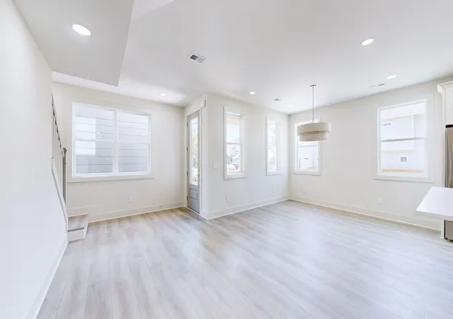 Photo 4 of Single family home for sale at 1202 52nd Avenue N, Nashville, TN 37209 | MLS# 3615077 | Listing updated on 2026-10-08