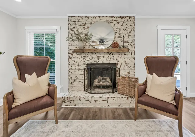 Photo 4 of Single family home for sale at 351 Hampshire Dr, Clarksville, TN 37043 | MLS# 3615159 | Listing updated on 2026-10-24