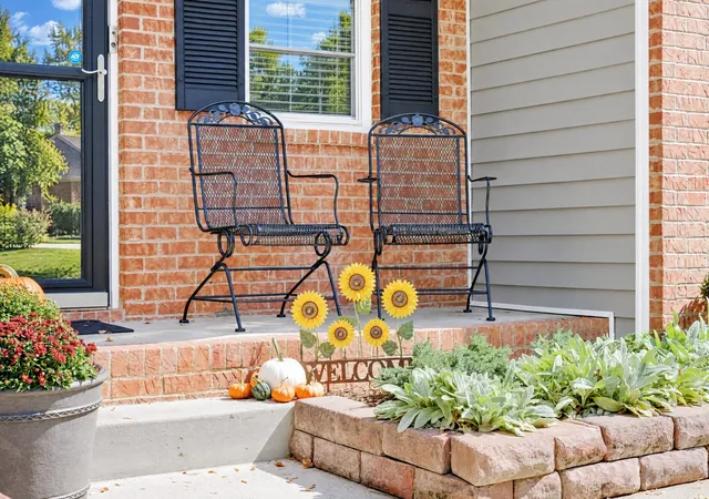 Photo 4 of Single family home for sale at 303 David Dr, Clarksville, TN 37040 | MLS# 3615020 | Listing updated on 2026-10-10