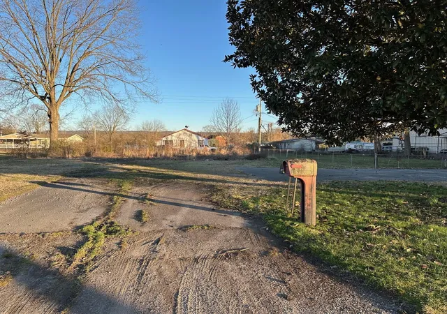 Land for sale at 2025 S Cedar Ave, South Pittsburg, TN 37380 | MLS# 3614522