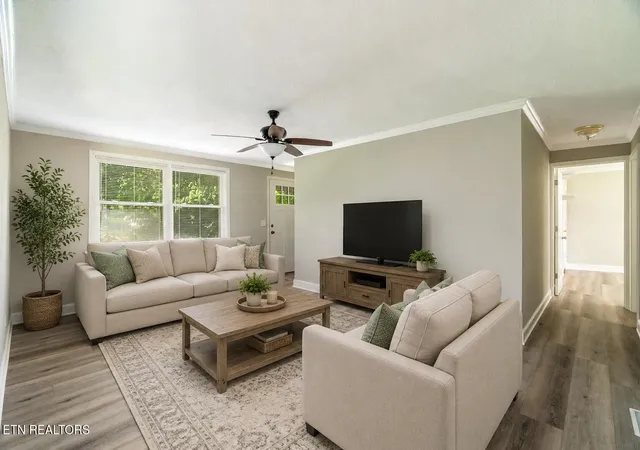 Photo 3 of Single family home for sale at 1319 Boyds Crk Hwy, Seymour, TN 37865 | MLS# 3614557 | Listing updated on 2026-10-08