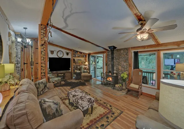 Photo 3 of Manufactured home for sale at 120 Covington Cv, Murphy, NC 28906 | MLS# 3615037 | Listing updated on 2026-10-08