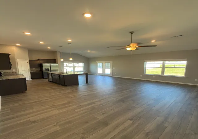 Photo 2 of Single family home for sale at 721 Creekbend Ln, Murfreesboro, TN 37129 | MLS# 3615031 | Listing updated on 2026-10-08