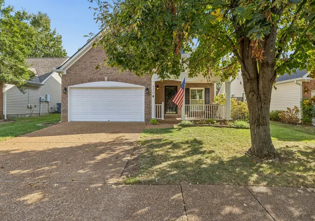 Single family home for sale at 3219 Gardendale Dr, Franklin, TN 37064 | MLS# 3619530