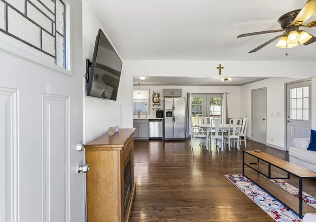 Photo 4 of Single family home for sale at 114 Brookside Dr, Hendersonville, TN 37075 | MLS# 3615104 | Listing updated on 2026-10-08