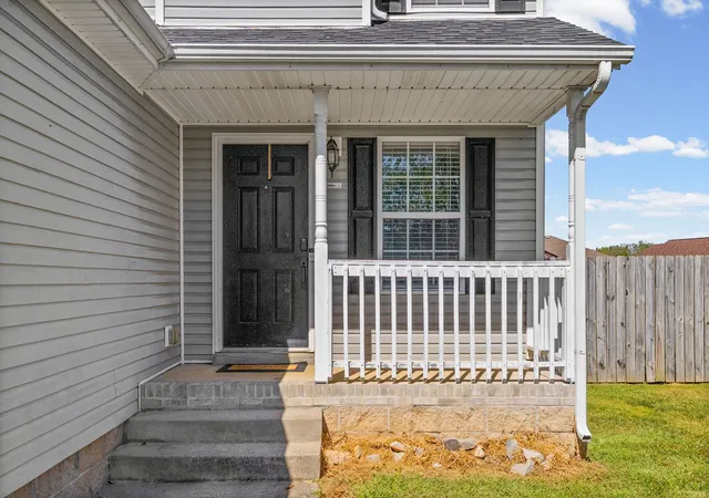 Photo 1 of Single family home for sale at 535 Fox Trot Dr, Clarksville, TN 37042 | MLS# 3621158 | Listing updated on 2026-10-16
