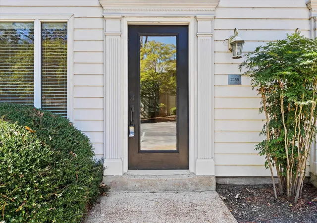 Photo 3 of Townhouse for sale at 7455 S Germantown Sq, Germantown, TN 38138 | MLS# 3615049 | Listing updated on 2026-10-08