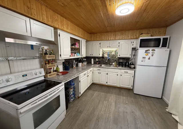 Photo 1 of Townhouse for sale at 1320 Tulip Grv Rd, Hermitage, TN 37076 | MLS# 3624331 | Listing updated on 2026-10-24