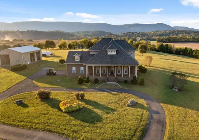 Photo 3 of Single family home for sale at 8299 E Valley Rd, Dunlap, TN 37327 | MLS# 3615066 | Listing updated on 2026-10-08