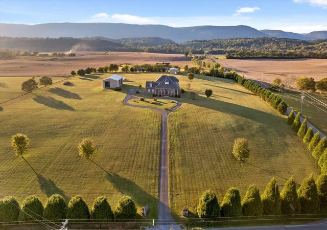 Photo 4 of Single family home for sale at 8299 E Valley Rd, Dunlap, TN 37327 | MLS# 3615066 | Listing updated on 2026-10-08