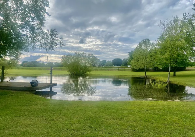 Photo 3 of Manufactured home for sale at 2273 Holcomb Rd, Mc Minnville, TN 37110 | MLS# 3618723 | Listing updated on 2026-10-09