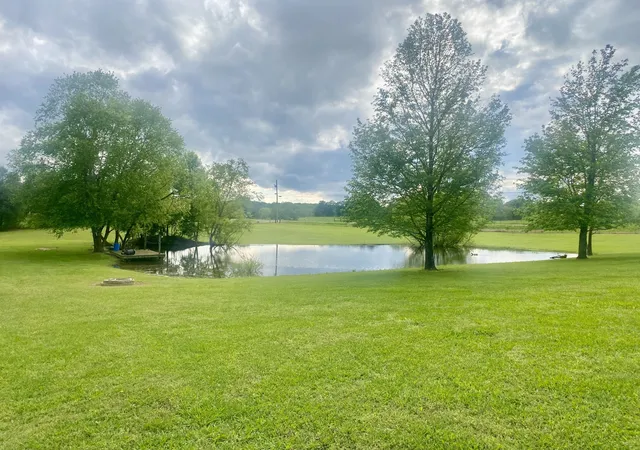 Photo 3 of Manufactured home for sale at 2273 Holcomb Rd, Mc Minnville, TN 37110 | MLS# 3618723 | Listing updated on 2026-10-09