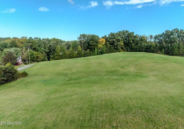 Photo 4 of Land for sale at 0 Slover Springs Rd, Dandridge, TN 37725 | MLS# 3615108 | Listing updated on 2026-10-08