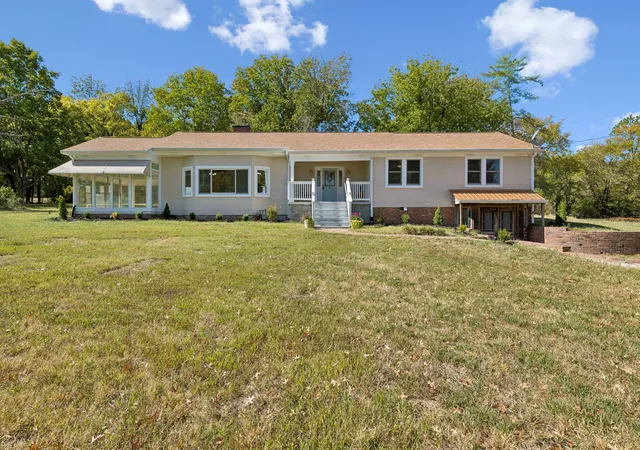 Photo 4 of House for sale at 2036 Sparta Pike, Lebanon, TN 37090 | MLS# 3615124 | Listing updated on 2026-10-08