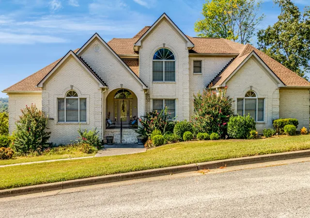Single family home for sale at 8105 Chaseview Ct, Nashville, TN 37221 | MLS# 3615677