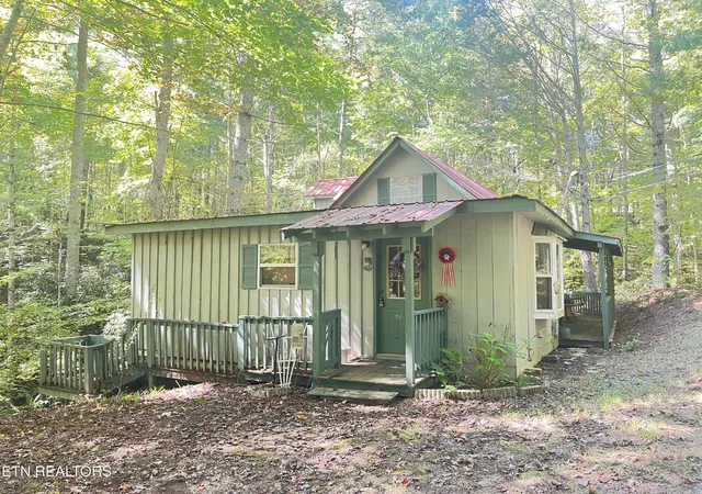 Photo 2 of Single family home for sale at 196 Roberts Ln, Tellico Plains, TN 37385 | MLS# 3615114 | Listing updated on 2026-10-08