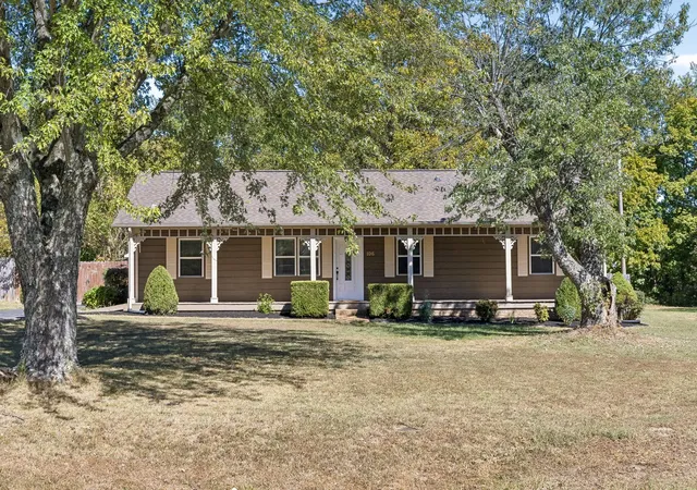 Photo 3 of Single family home for sale at 106 Brooklawn Dr, White House, TN 37188 | MLS# 3615224 | Listing updated on 2026-10-08