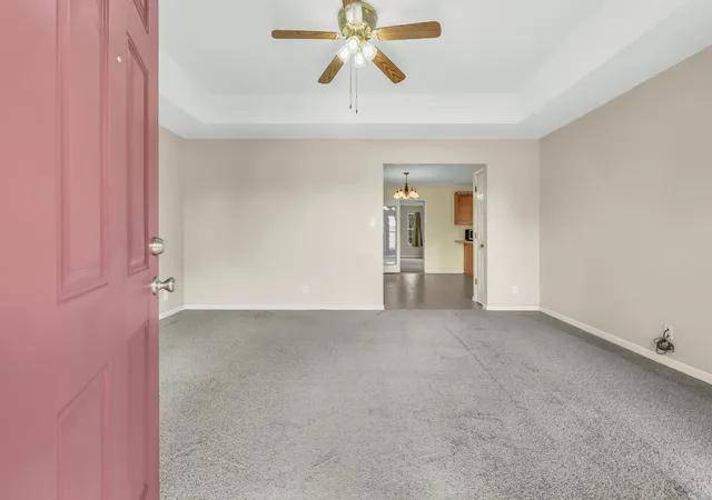 Photo 3 of Single family home for sale at 1404 Elliott Ct, Clarksville, TN 37042 | MLS# 3619035 | Listing updated on 2026-10-19