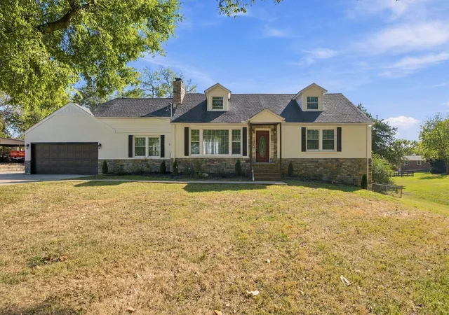 Single family home for sale at 106 Sherbrooke Ln, Hendersonville, TN 37075 | MLS# 3619760