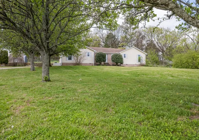 Photo 3 of Single family home for sale at 511 N Main St, Cornersville, TN 37047 | MLS# 3615660 | Listing updated on 2026-10-09