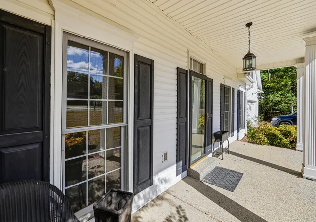 Photo 2 of Single family home for sale at 1205 Confederate Dr, Columbia, TN 38401 | MLS# 3623638 | Listing updated on 2026-10-24