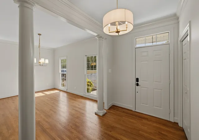 Photo 3 of Single family home for sale at 1205 Confederate Dr, Columbia, TN 38401 | MLS# 3623638 | Listing updated on 2026-10-24