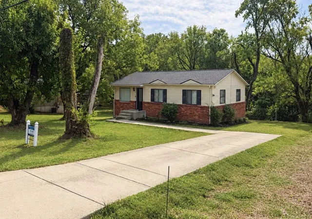 Single family home for sale at 2015 Forges Dr, Nashville, TN 37217 | MLS# 3618631