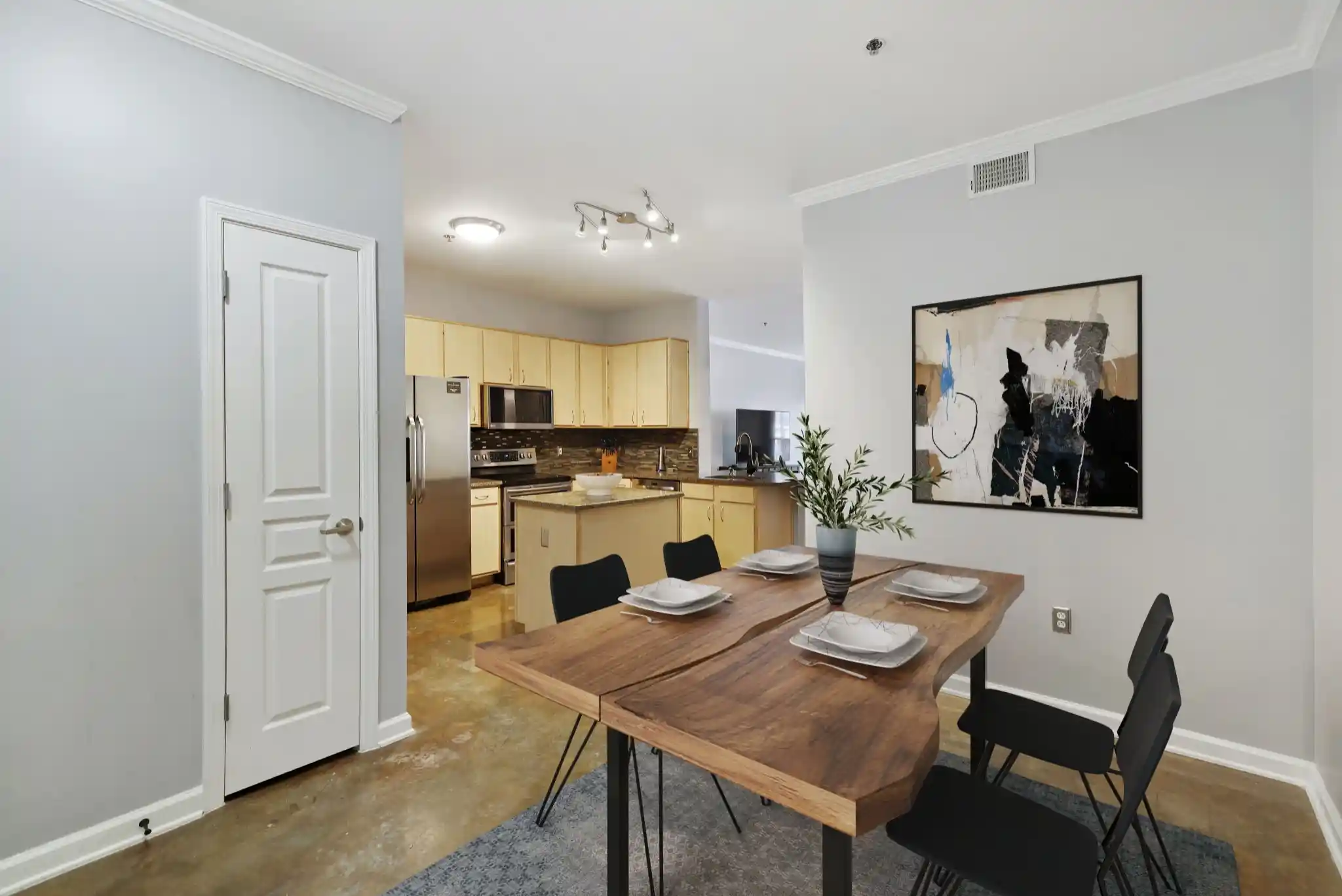 Listing Photo 2 - Condo for sale in 1803 Broadway located at 1803 Broadway, Nashville, TN 37203 - Unit #611