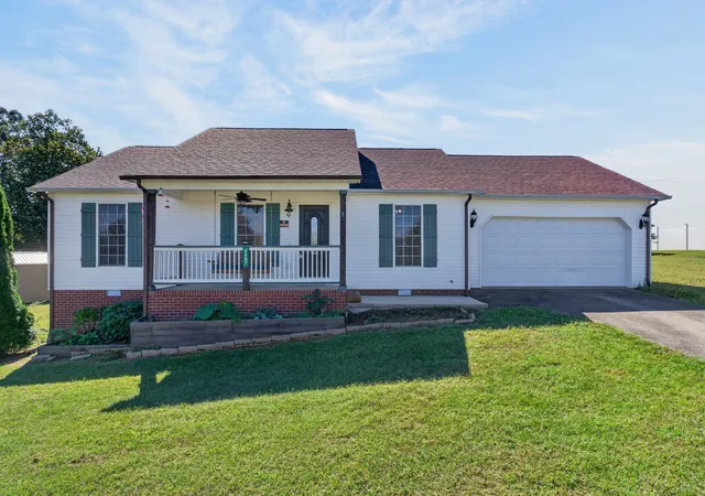 Photo 3 of Single family home for sale at 3901 Walnut Grv Rd, Cookeville, TN 38506 | MLS# 3615247 | Listing updated on 2026-10-08