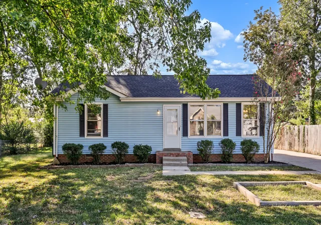 Single family home for sale at 3450 Arvin Dr, Clarksville, TN 37042 | MLS# 3618682