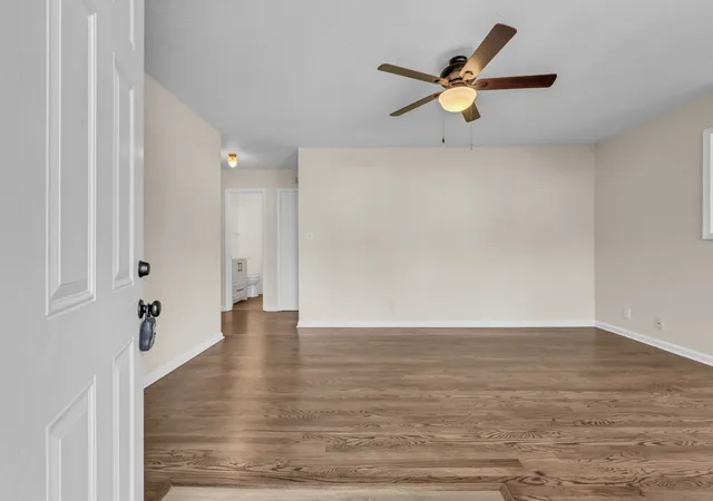 Photo 2 of Single family home for sale at 3450 Arvin Dr, Clarksville, TN 37042 | MLS# 3618682 | Listing updated on 2026-10-09
