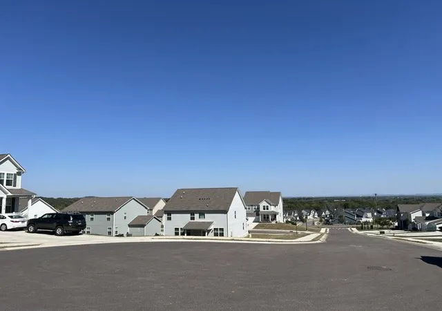 Photo 2 of Single family home for sale at 129 Cannonade Ct, Smyrna, TN 37167 | MLS# 3621886 | Listing updated on 2026-10-28