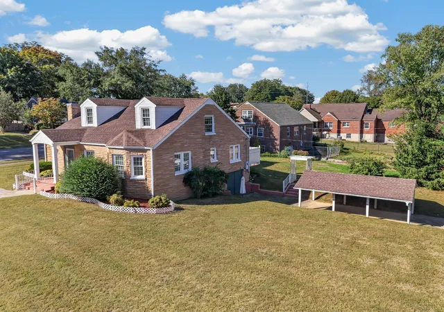 Photo 1 of Single family home for sale at 1011 Swanson Blvd, Fayetteville, TN 37334 | MLS# 3618864 | Listing updated on 2026-10-09