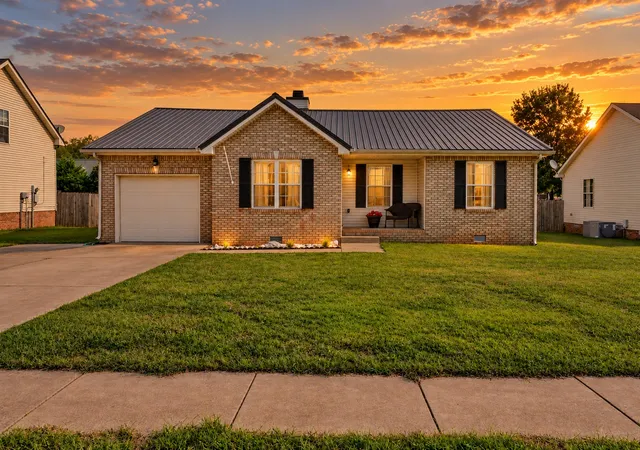 Photo 1 of Single family home for sale at 3205 Veranda Cir, Clarksville, TN 37042 | MLS# 3615322 | Listing updated on 2026-10-19