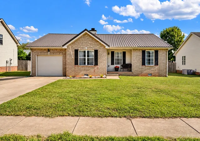 Photo 1 of Single family home for sale at 3205 Veranda Cir, Clarksville, TN 37042 | MLS# 3615322 | Listing updated on 2026-10-19