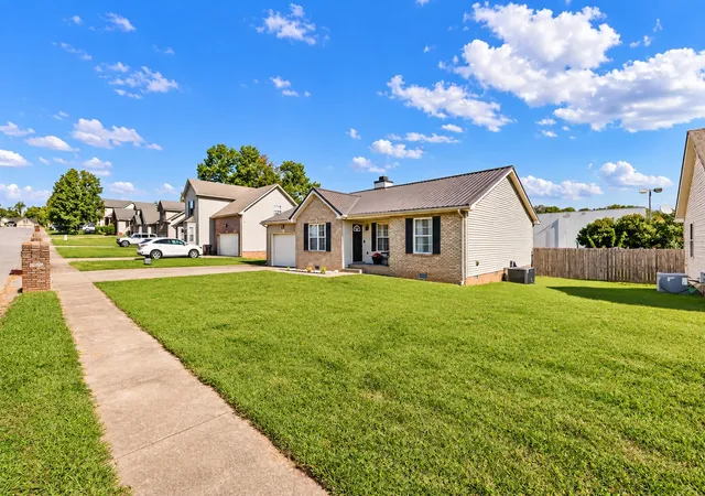 Photo 4 of Single family home for sale at 3205 Veranda Cir, Clarksville, TN 37042 | MLS# 3615322 | Listing updated on 2026-10-19