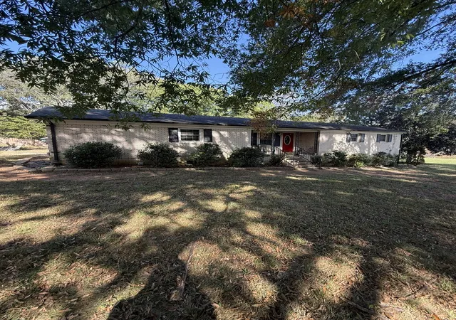 Photo 1 of Single family home for sale at 264 Greenwood Dr, Mc Minnville, TN 37110 | MLS# 3620448 | Listing updated on 2026-10-20