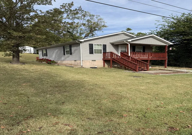 Photo 1 of Single family home for sale at 116 Davis St S, Carthage, TN 37030 | MLS# 3618775 | Listing updated on 2026-10-09