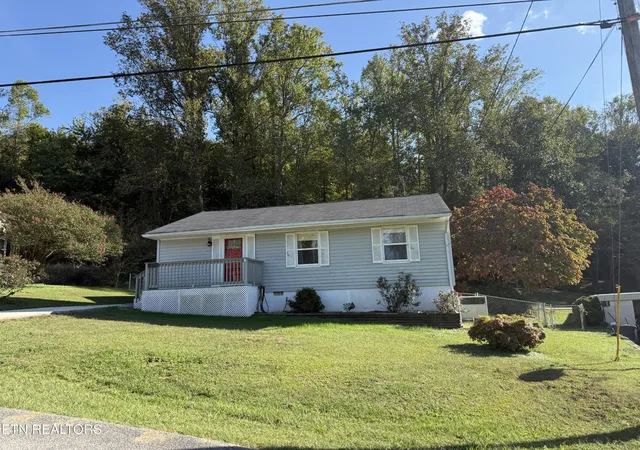 Photo 1 of Single family home for sale at 1379 Byrd Cir, Kingston, TN 37763 | MLS# 3615353 | Listing updated on 2026-10-08