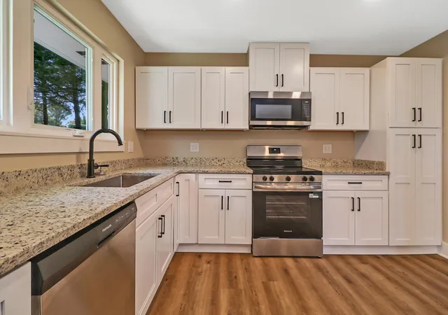 Photo 3 of Single family home for sale at 355 Timber Dr, Dayton, TN 37321 | MLS# 3615367 | Listing updated on 2026-10-08