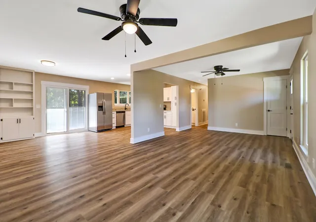 Photo 3 of Single family home for sale at 355 Timber Dr, Dayton, TN 37321 | MLS# 3615367 | Listing updated on 2026-10-08