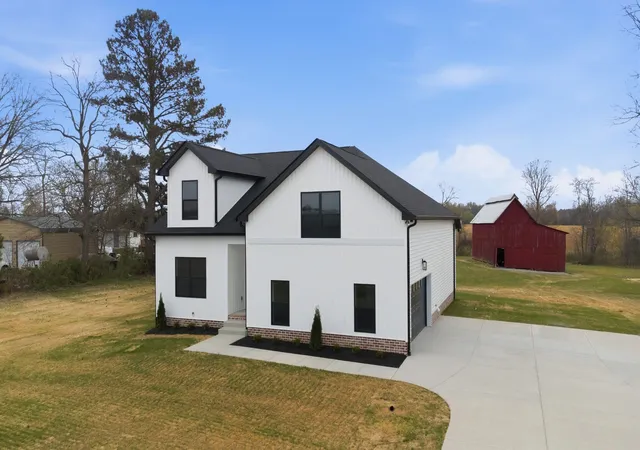 Photo 1 of Single family home for sale at 4345 S Garrett Rd, Springfield, TN 37172 | MLS# 3615410 | Listing updated on 2026-10-09