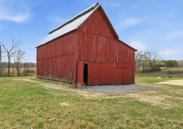 Photo 4 of Single family home for sale at 4345 S Garrett Rd, Springfield, TN 37172 | MLS# 3615410 | Listing updated on 2026-10-09