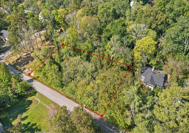 Photo 1 of Land for sale at 1212 Cinderella Rd, Lookout Mountain, GA 30750 | MLS# 3615380 | Listing updated on 2026-10-08