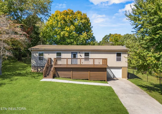 Photo 1 of Single family home for sale at 116 Channel Dr, Loudon, TN 37774 | MLS# 3615393 | Listing updated on 2026-10-09
