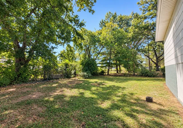 Photo 4 of Single family home for sale at 210 Rolling Rd, Shelbyville, TN 37160 | MLS# 3615423 | Listing updated on 2026-10-09