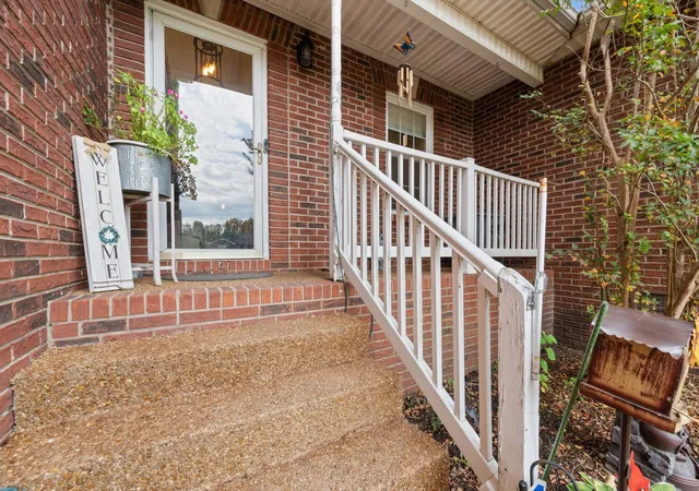 Photo 3 of Single family home for sale at 305 Lyon Dr, Portland, TN 37148 | MLS# 3619306 | Listing updated on 2026-10-17
