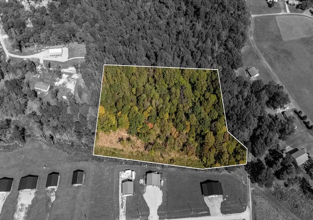 Photo 1 of Land for sale at 330 Emma Kay Ln, Clifton, TN 38425 | MLS# 3615409 | Listing updated on 2026-10-09