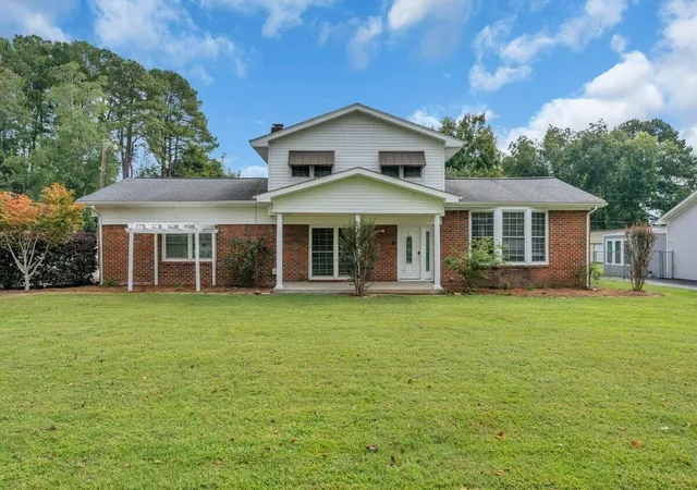 Photo 1 of Single family home for sale at 806 Dennis Ave, Jasper, TN 37347 | MLS# 3619976 | Listing updated on 2026-10-29