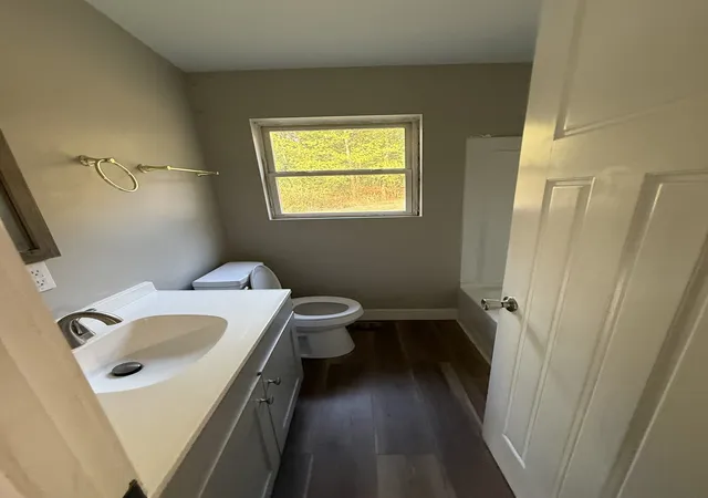 Photo 2 of Single family home for sale at 3010 Highway 31 E, Westmoreland, TN 37186 | MLS# 3615422 | Listing updated on 2026-10-09